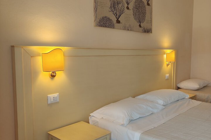 Room 26 of 53
