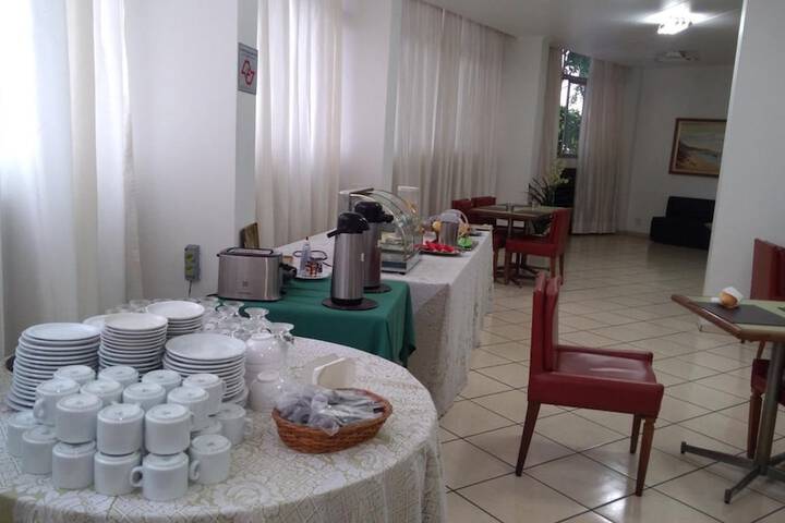 Dining 53 of 61