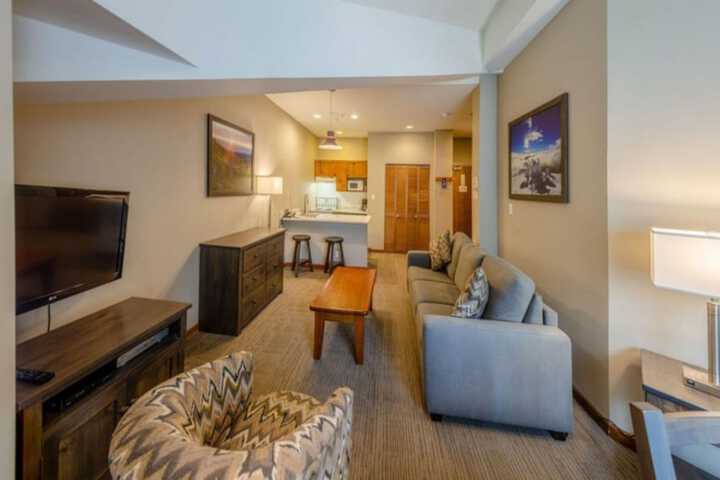 Room 152 of 266