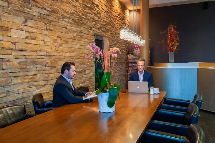 Guest Lobby