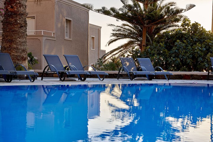 Pools & Facilities