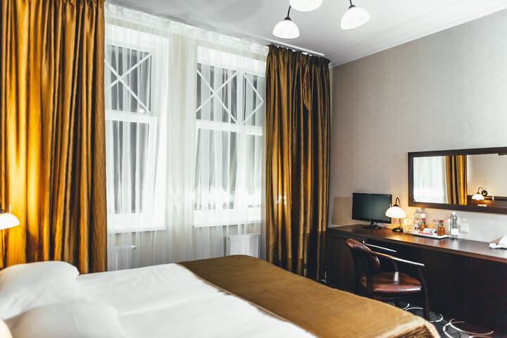 Room 16 of 63