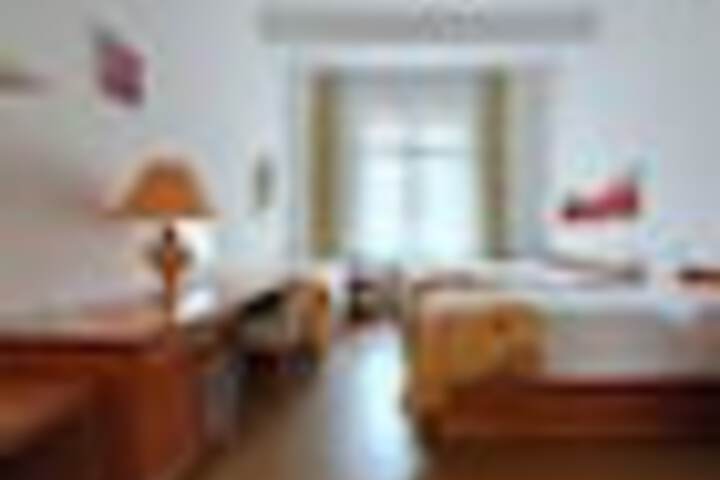 Room 104 of 324
