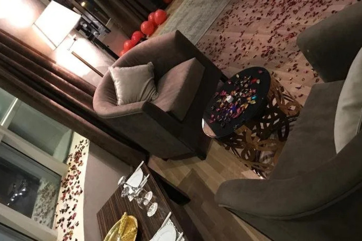 hotel_rooms