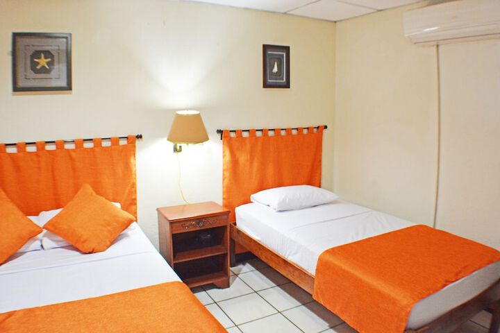 Room 16 of 24