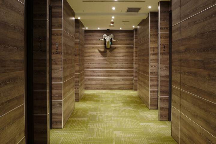 Ballroom/Hall 44 of 47