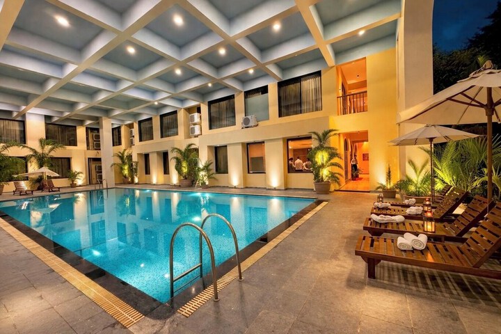 Pool 21 of 43