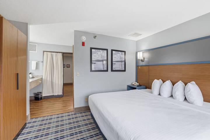 Room 37 of 70