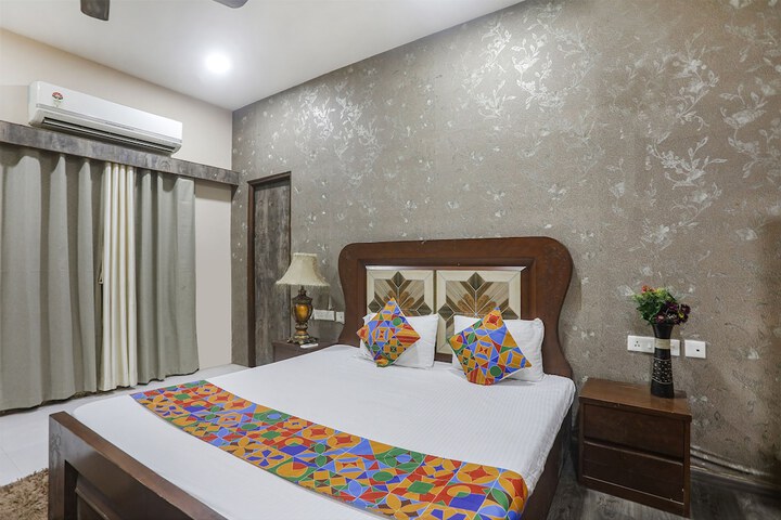 Room 18 of 25
