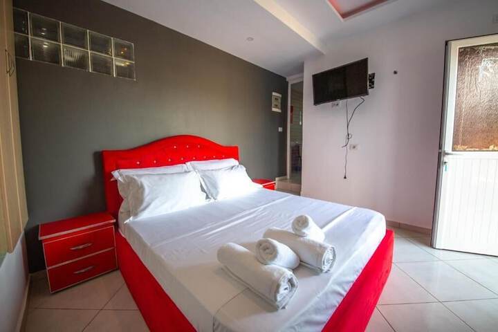 Room 5 of 74