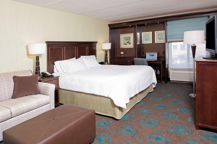 1 King Bed (17 of 37)
