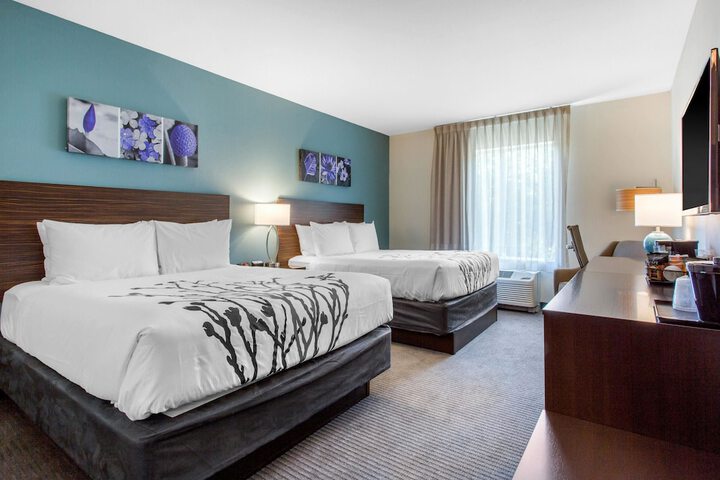 2 Queen Beds (2 of 14)