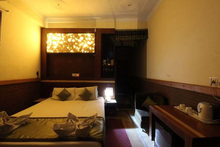 Room 3 of 22