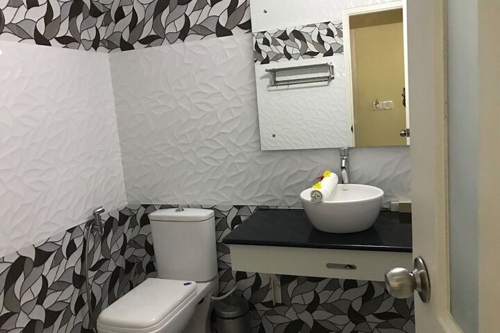 Room 17 of 86