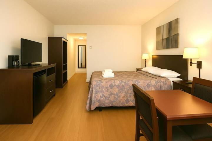 Room 5 of 29