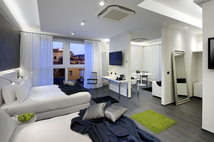 Room 67 of 100