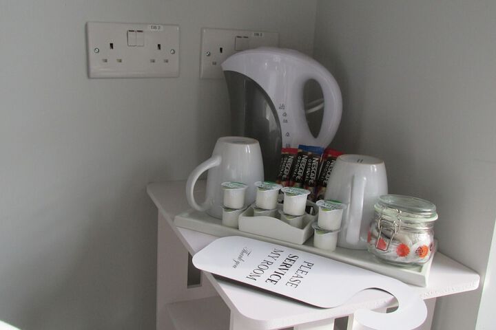 Room 12 of 23
