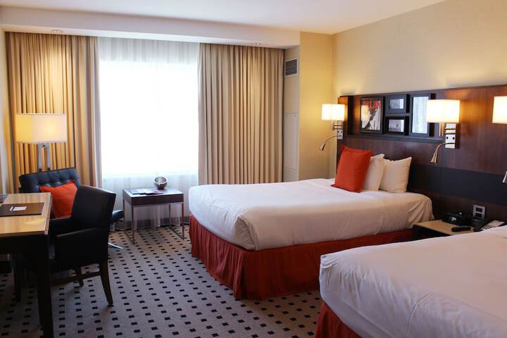 2 Queen Beds City or Valley View (25 of 34)