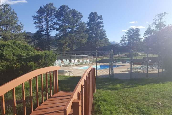 Pool 160 of 175