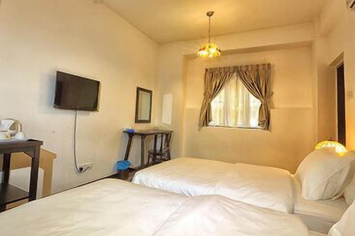Room 17 of 26