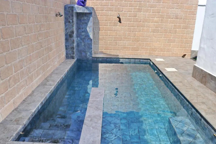 Pool 9 of 13