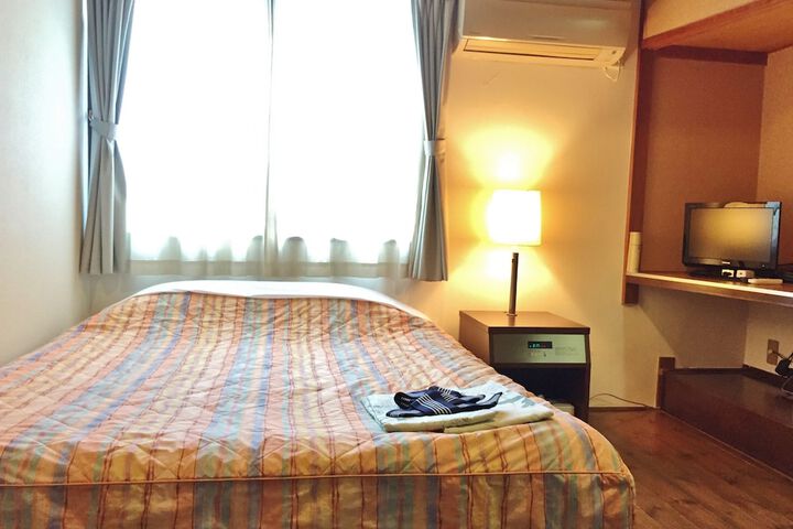 Room 26 of 74