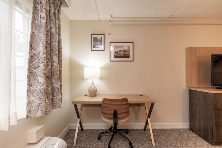 Room 38 of 108