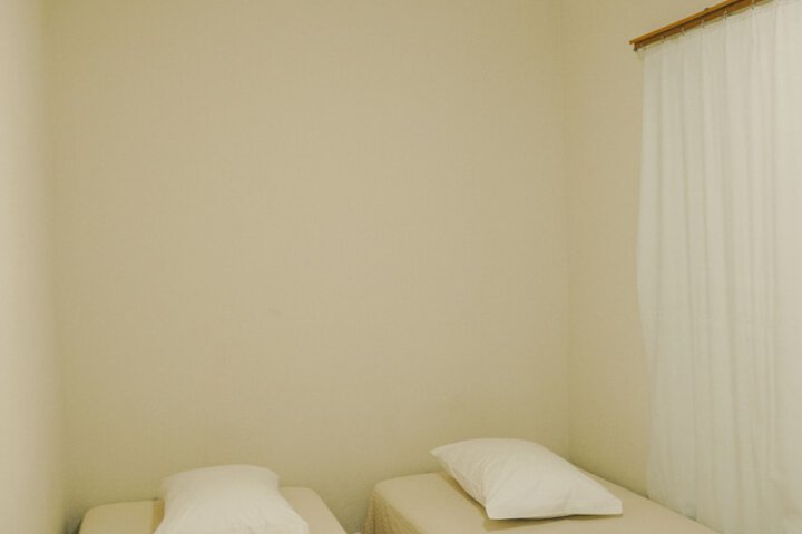 Room 16 of 90