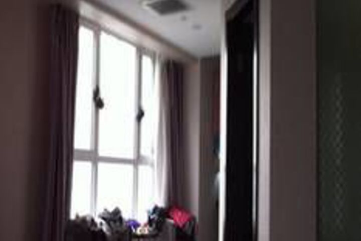 Room 15 of 137