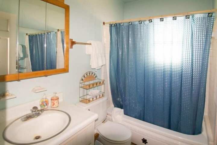 Room 14 of 14