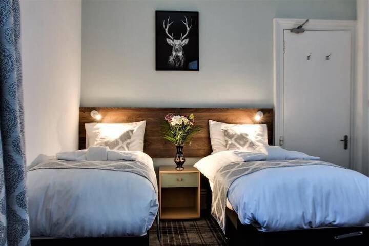 Room 2 of 15