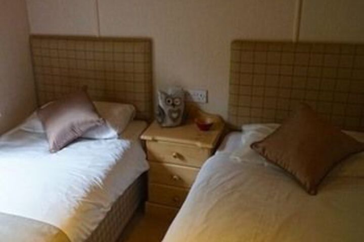 Room 12 of 35