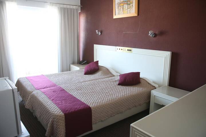 Room 10 of 45