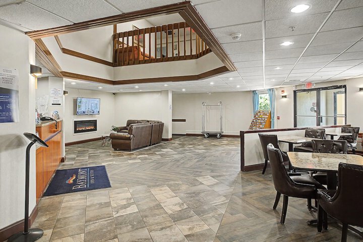 Guest Lobby