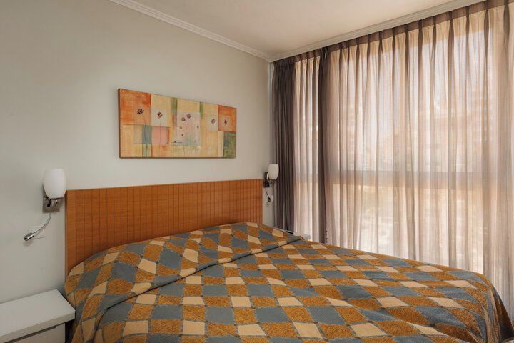 Room 13 of 46