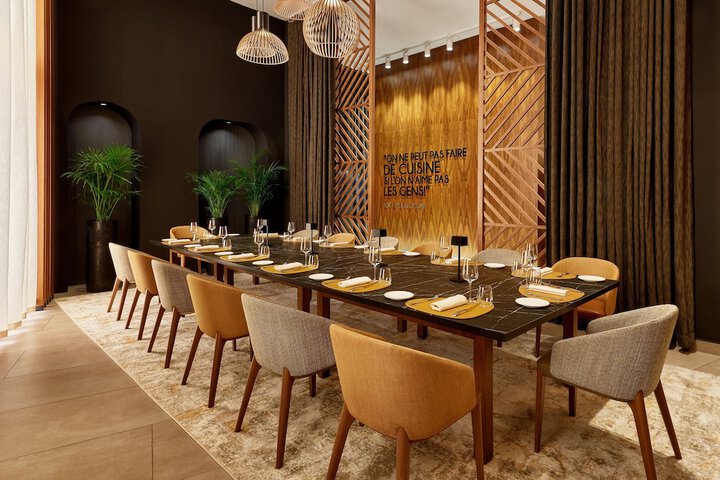 Dining 60 of 102