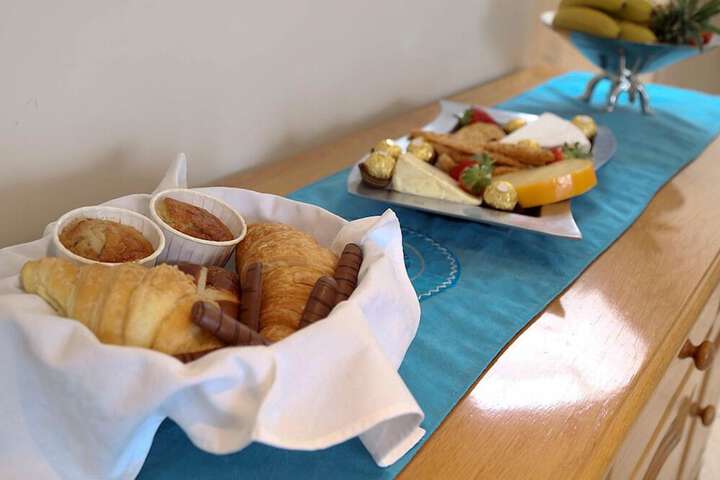 Breakfast/Coffee Service 14 of 24