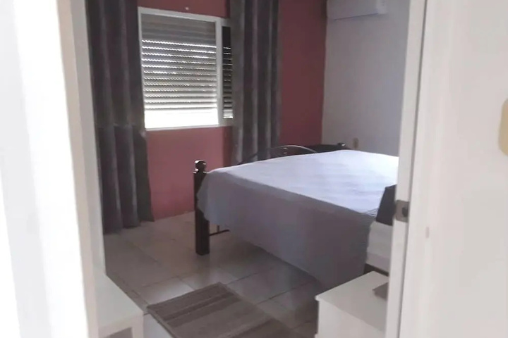 Room 5 of 30