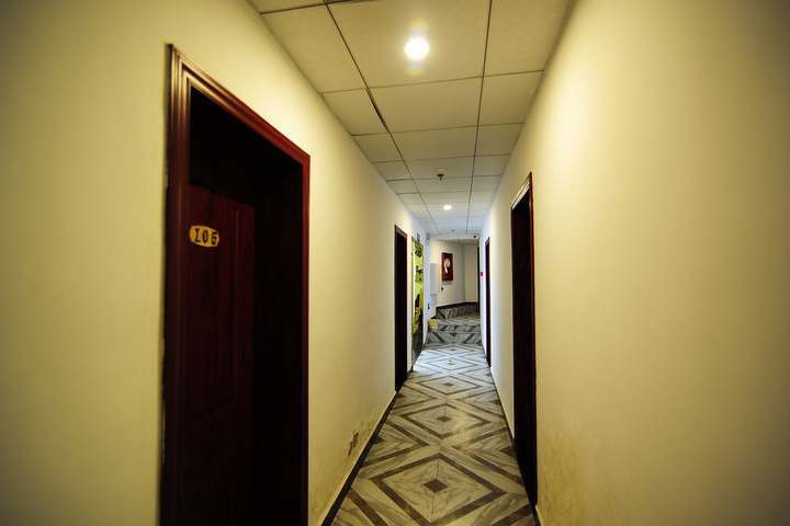Hotel Interior 5 of 18
