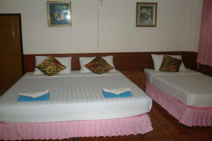 Room 7 of 24