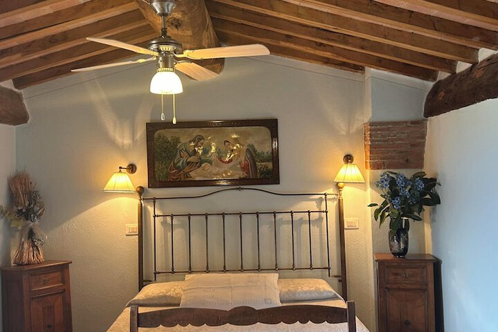 Room 15 of 157