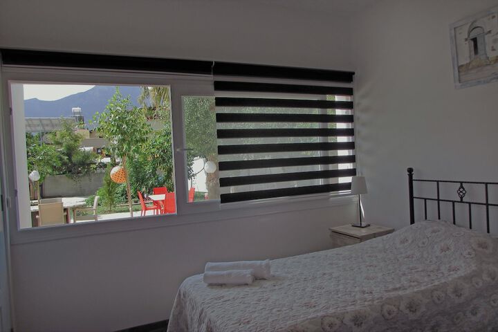 Room 3 of 34