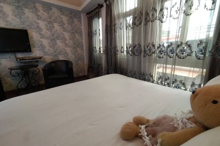 Room 25 of 54