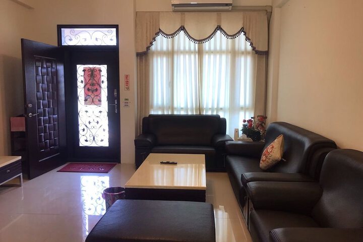 Warm & Sweet House