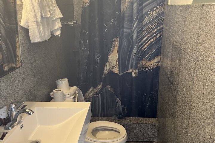 Room 16 of 17