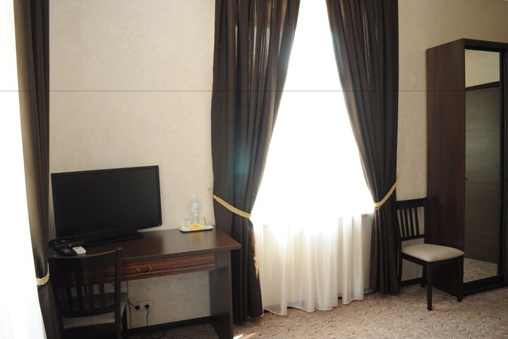Room 11 of 67