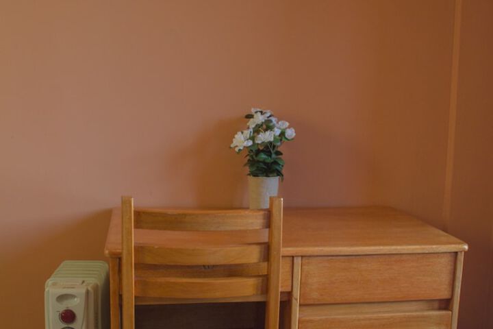 Room 11 of 17