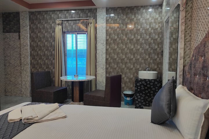 Room 31 of 50