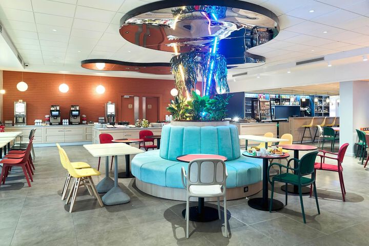 Dining Photos