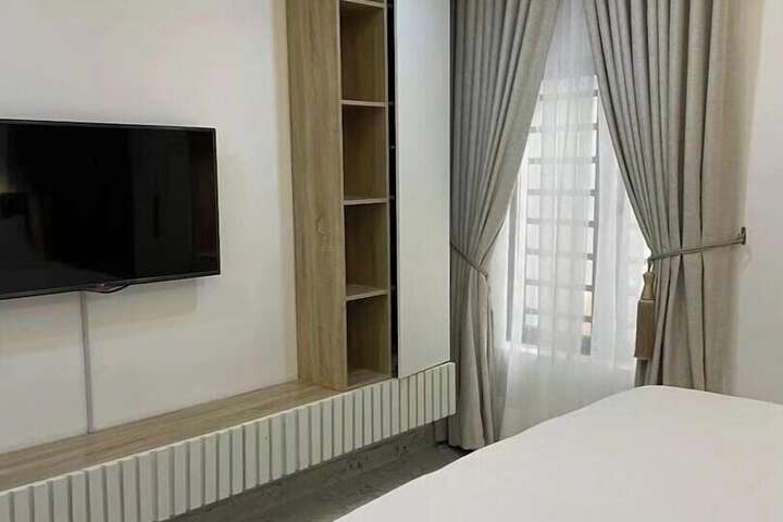 Room 7 of 31